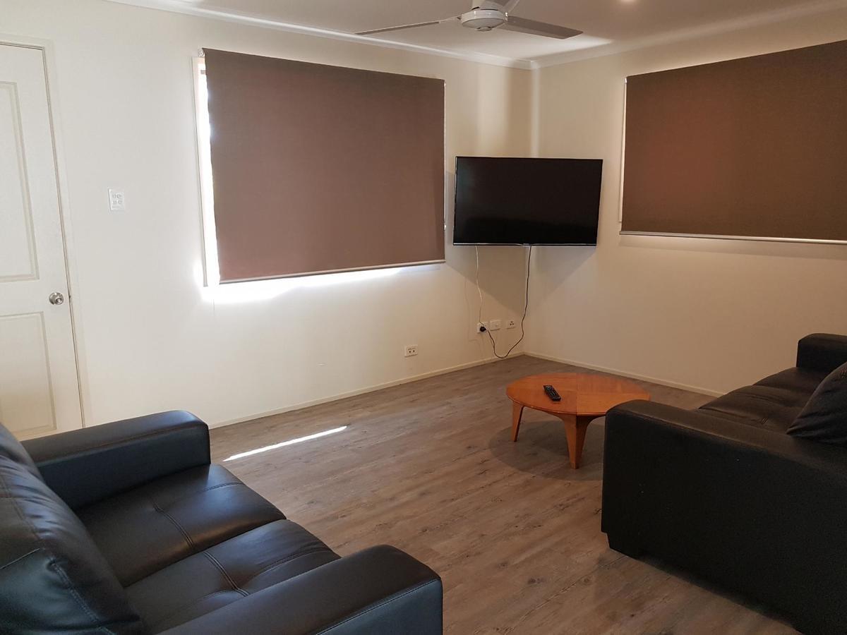 D'Aguilar Hotel Motel Dış mekan fotoğraf